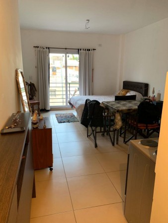MONOAMBIENTE EN MUÑIZ