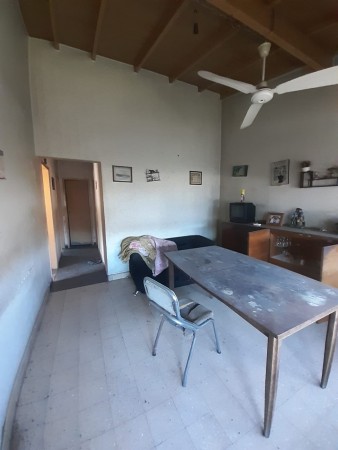 VENTA DE LOTE EN SAN MIGUEL CON CASA A REFACCIONAR