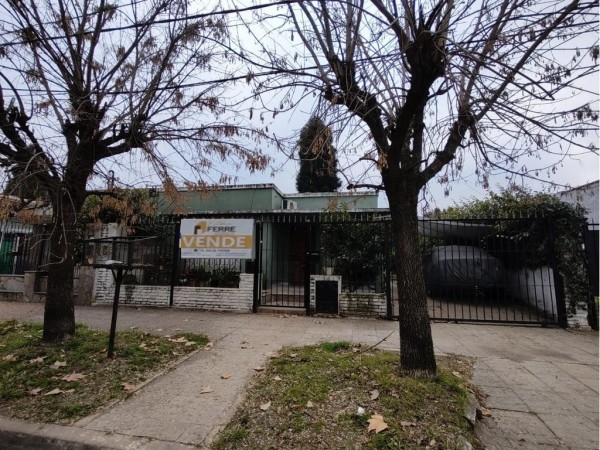 VENTA DE CASA EN BELLA VISTA