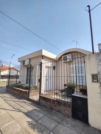 VENTA DE CASA EN BELLA VISTA