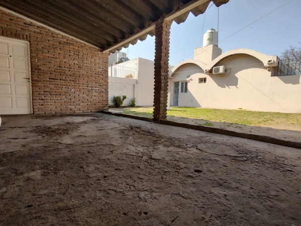 VENTA DE CASA EN BELLA VISTA