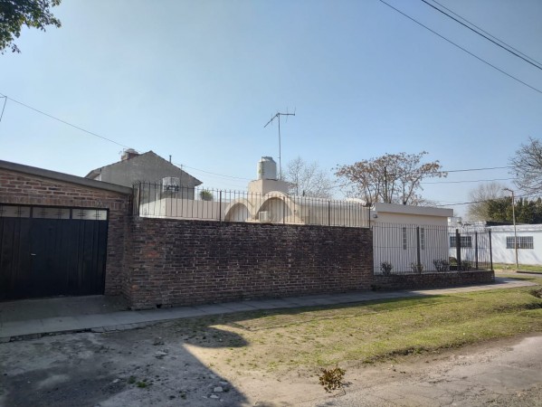 VENTA DE CASA EN BELLA VISTA