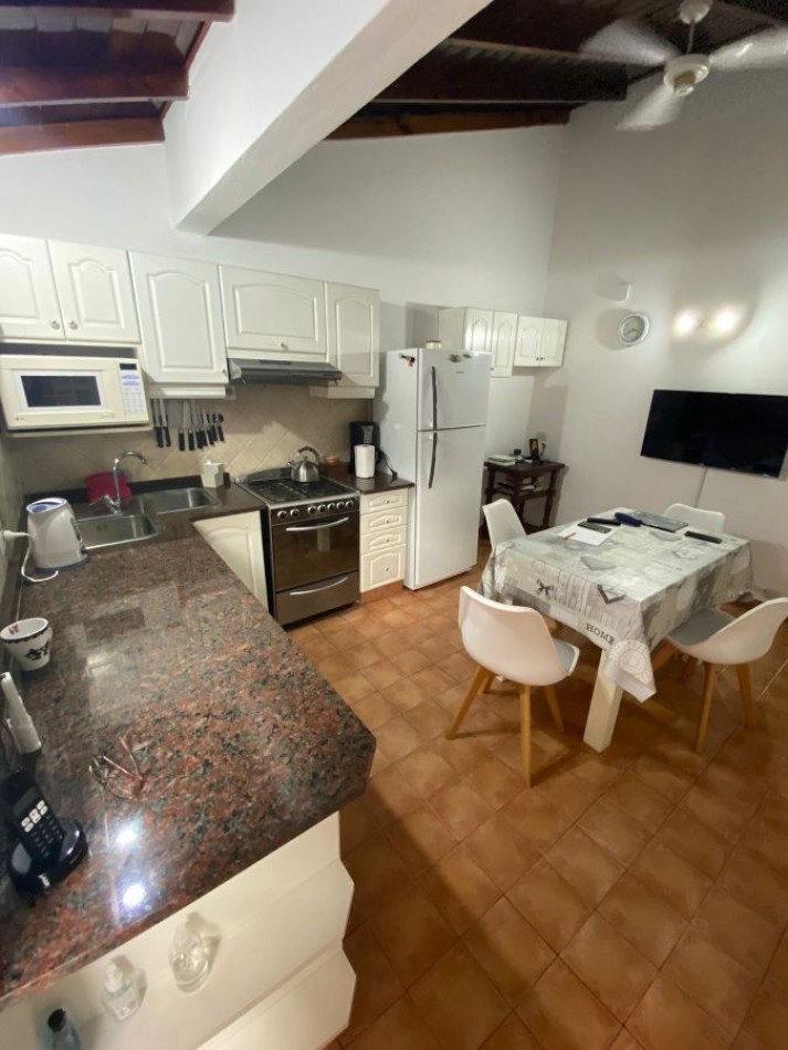 EXCELENTE CASA A LA VENTA EN BELLA VISTA