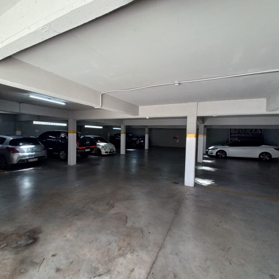 VENTA DEPARTAMENTO DE CATEGORIA TRES AMBIENTES CON COCHERA SAN MIGUEL