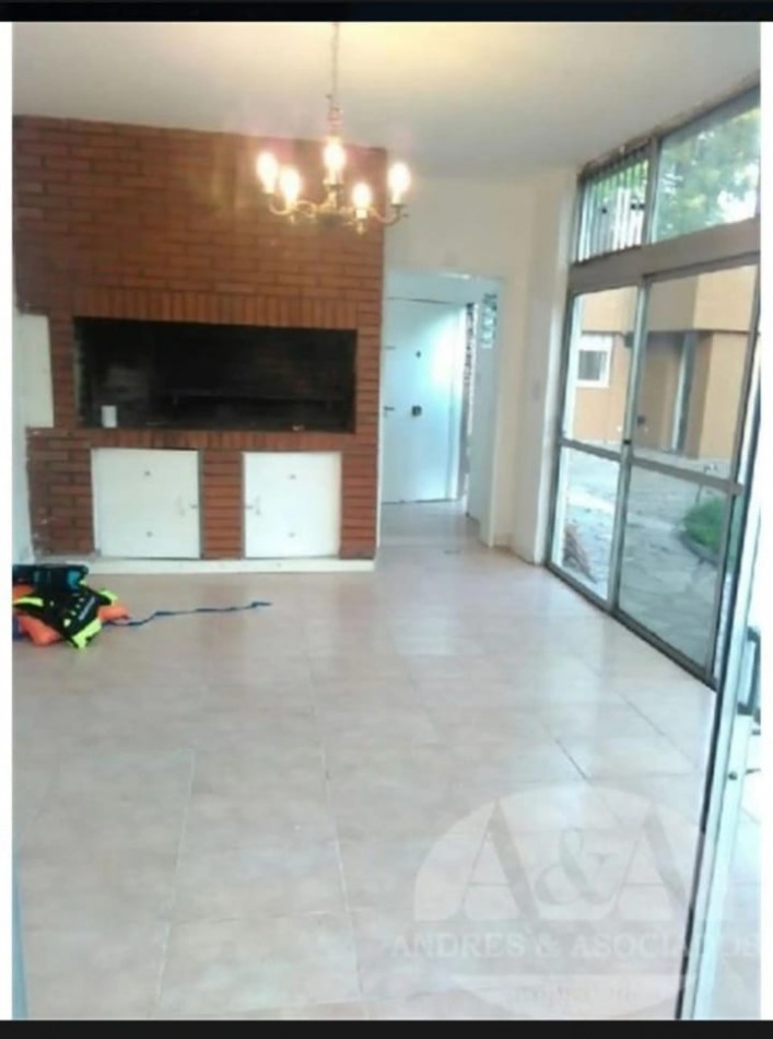 CASA EN VENTA RECICLADA A NUEVA EN BELLA VISTA