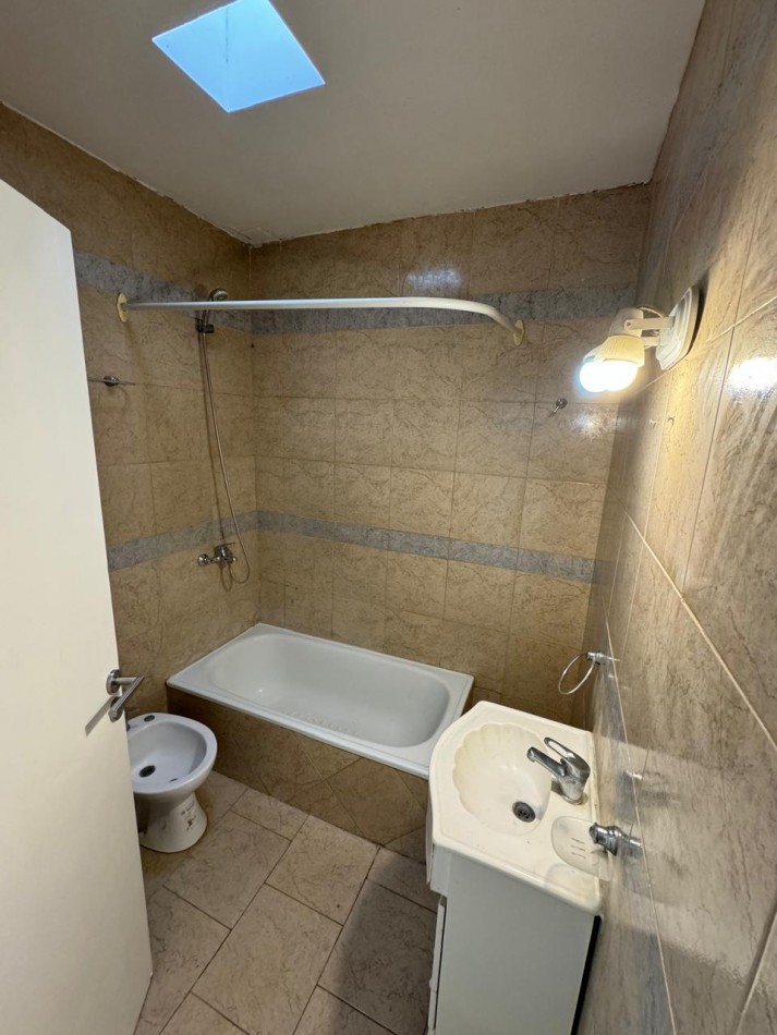 DEPARTAMENTO 2 AMBIENTES AMPLIO EN VENTA