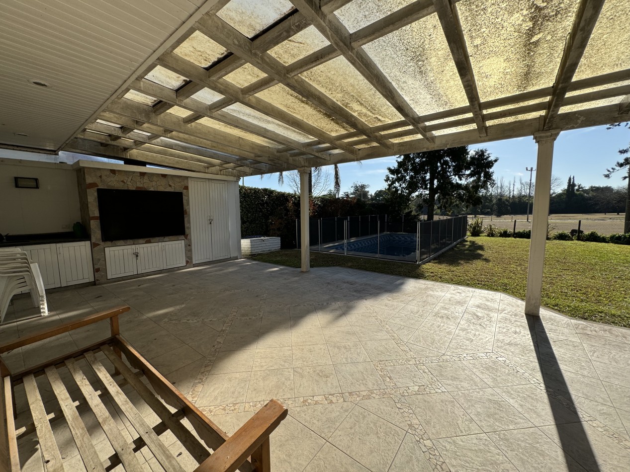  Casa a la Venta en San Miguel de Ghiso