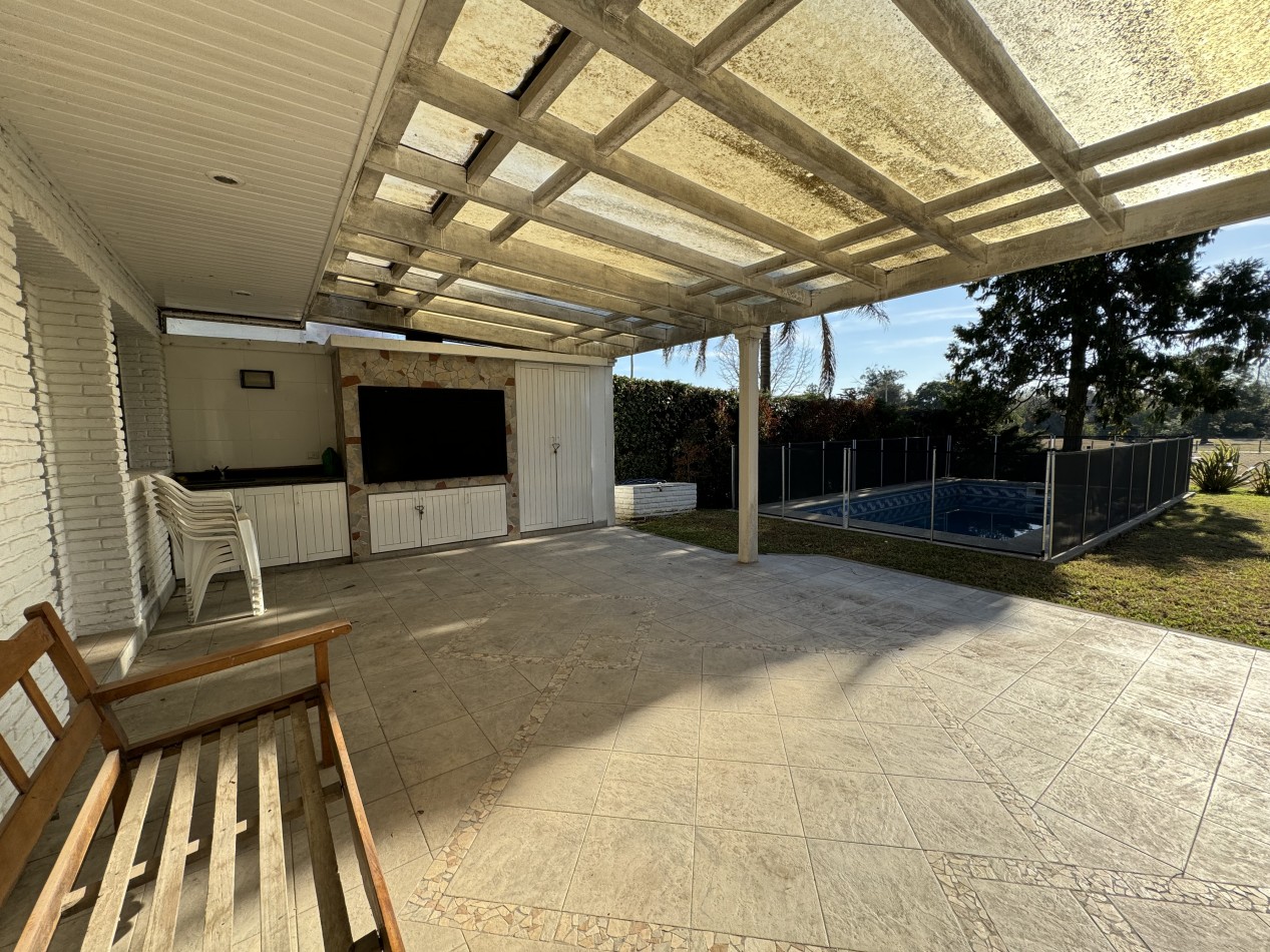  Casa a la Venta en San Miguel de Ghiso