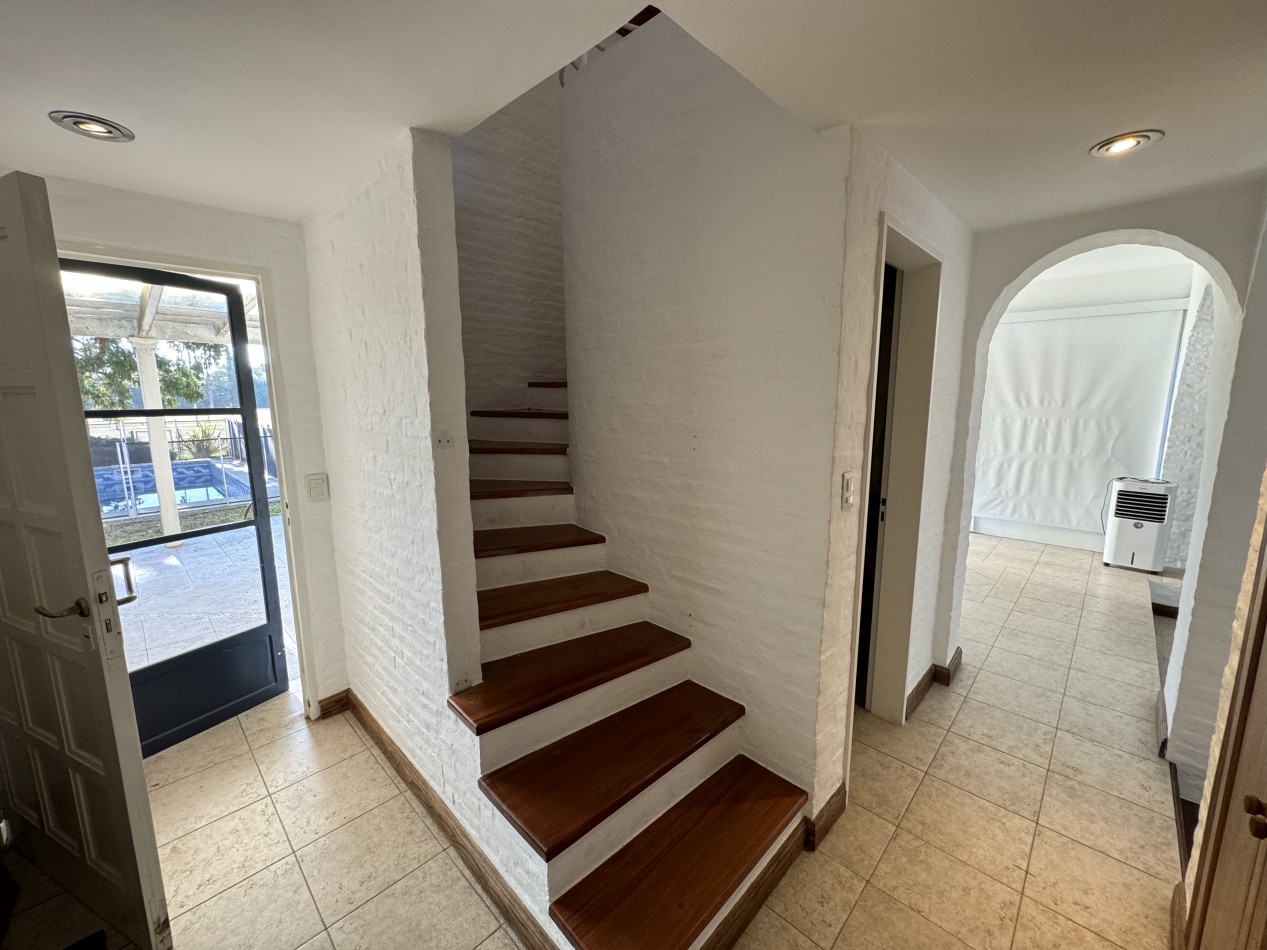  Casa a la Venta en San Miguel de Ghiso