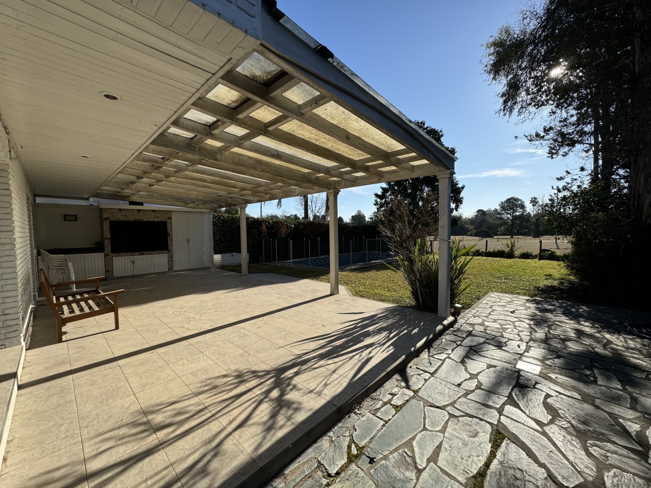  Casa a la Venta en San Miguel de Ghiso