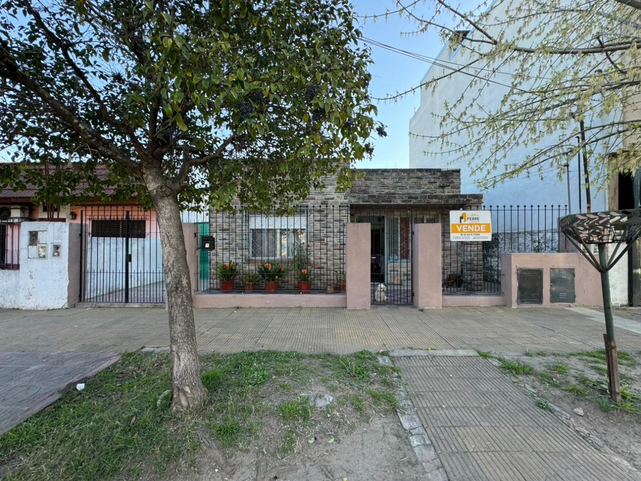 2 CASAS EN VENTA EN BELLA VISTA