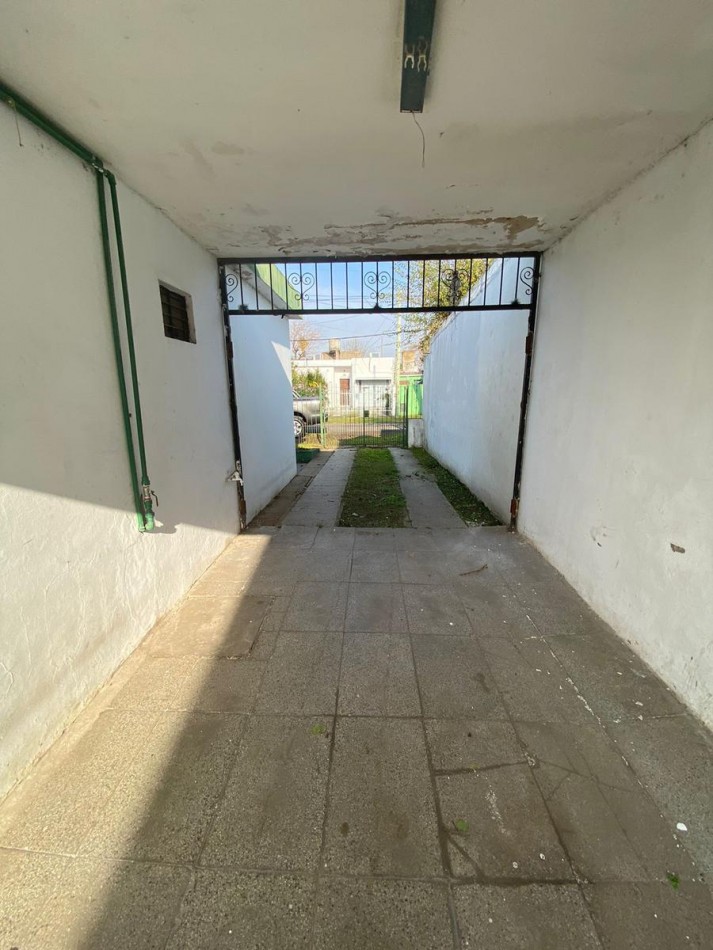 CASA EN VENTA EN LOS POLVORINES