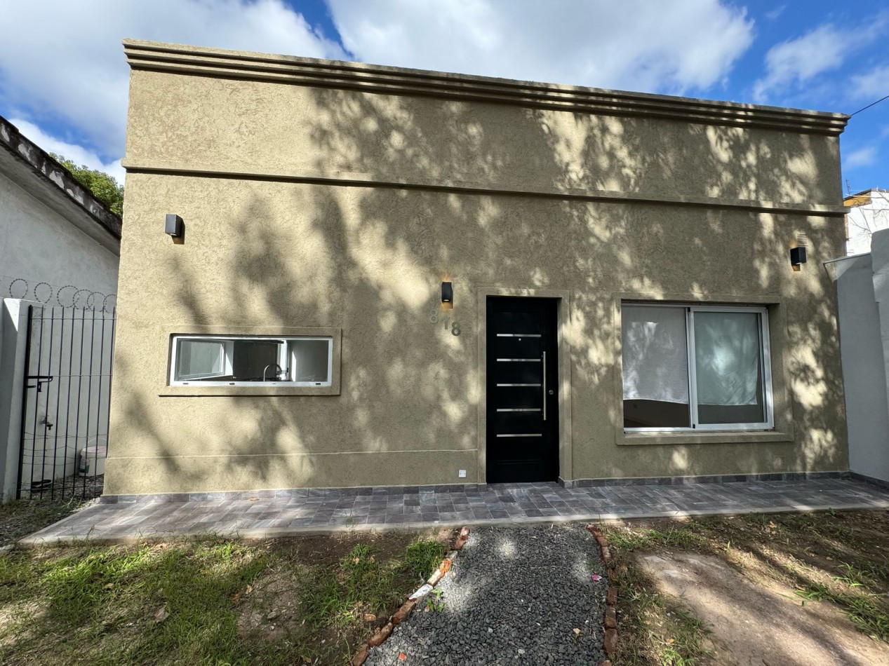 CASA REFACCIONADA A NUEVA EN VENTA EN BELLA VISTA