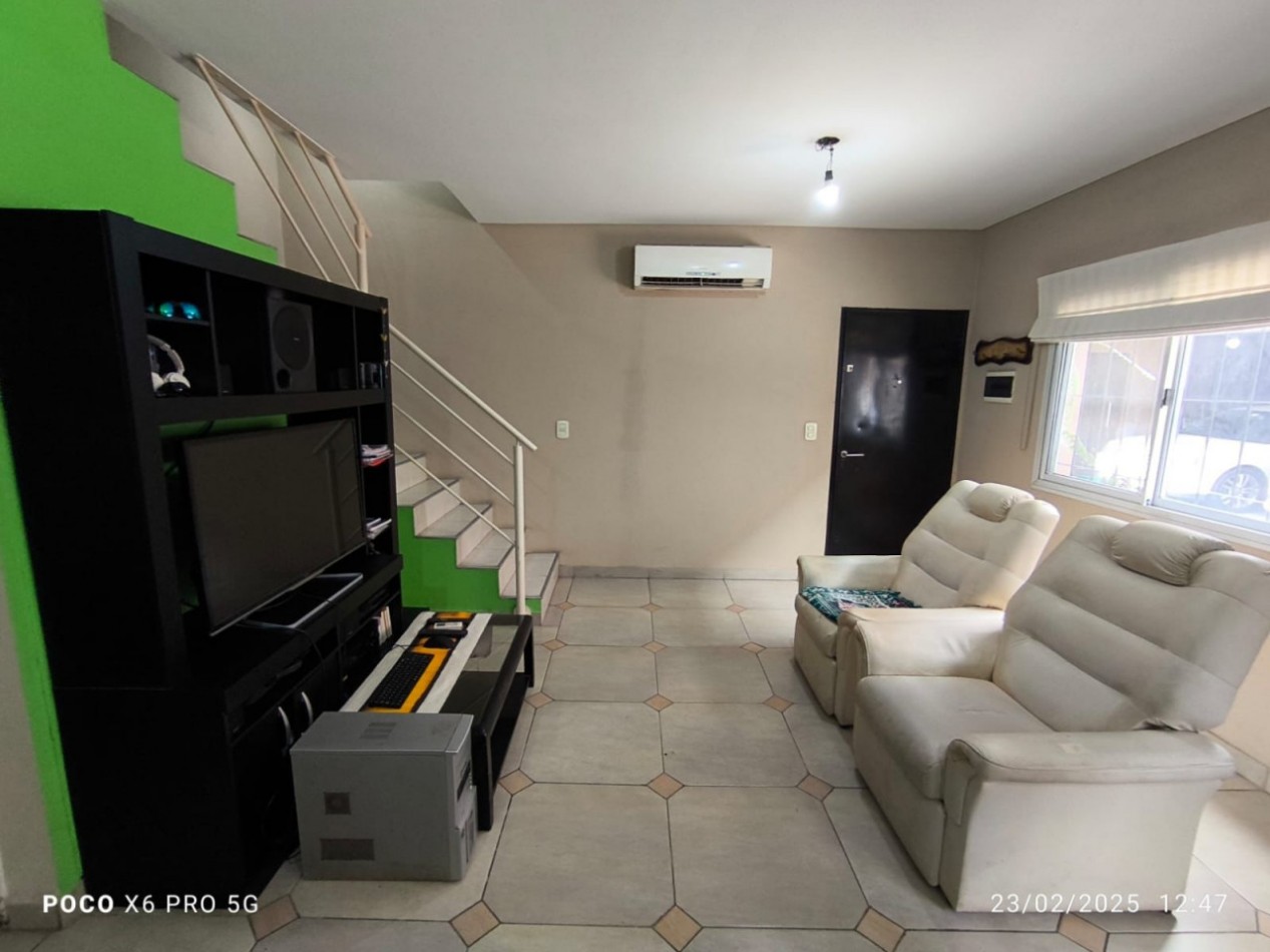 DUPLEX EN VENTA EN MUÑIZ