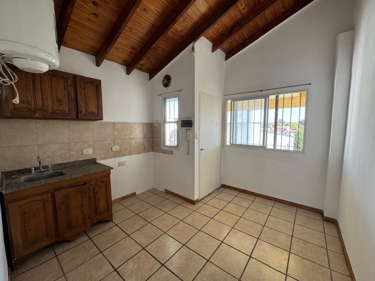 DEPARTAMENTO 2 AMBIENTES U.F 10 EN VENTA EN COMPLEJO!!