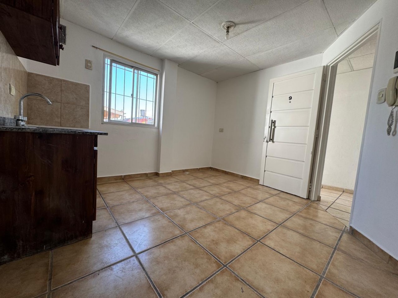 DEPARTAMENTO 2 AMBIENTES U.F 9 EN VENTA EN COMPLEJO!!