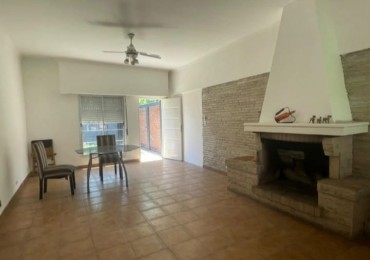 CASA EN VENTA RECICLADA A NUEVA EN BELLA VISTA