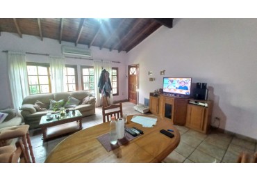 CASA EN VENTA EN JOSE C PAZ