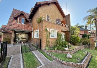 VENTA DE CASA 5 AMBIENTES EN BARRIO SAN MIGUEL DE GHISO