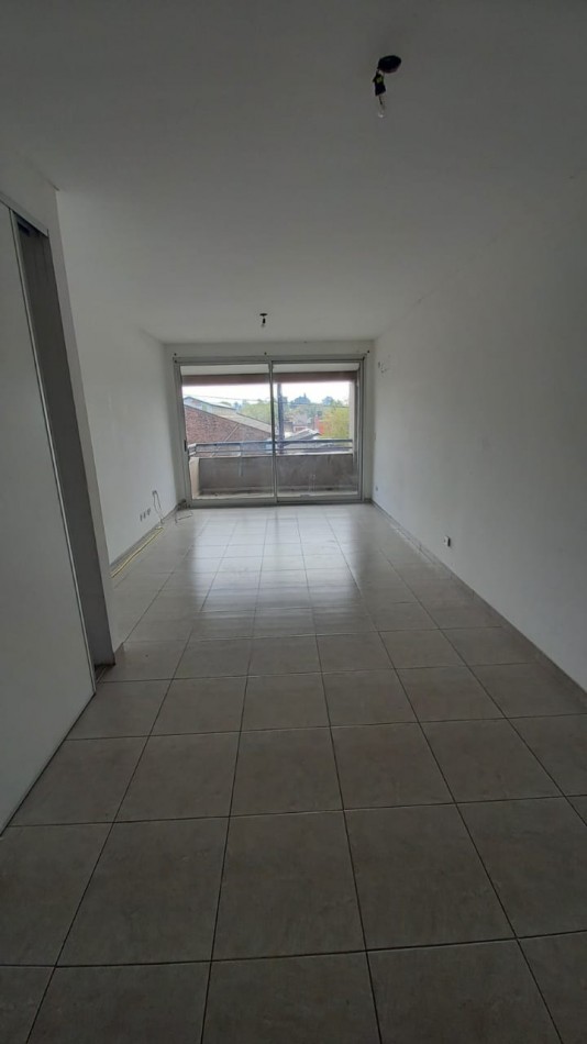 MONOAMBIENTE EN ALQUILER EN BELLA VISTA!!